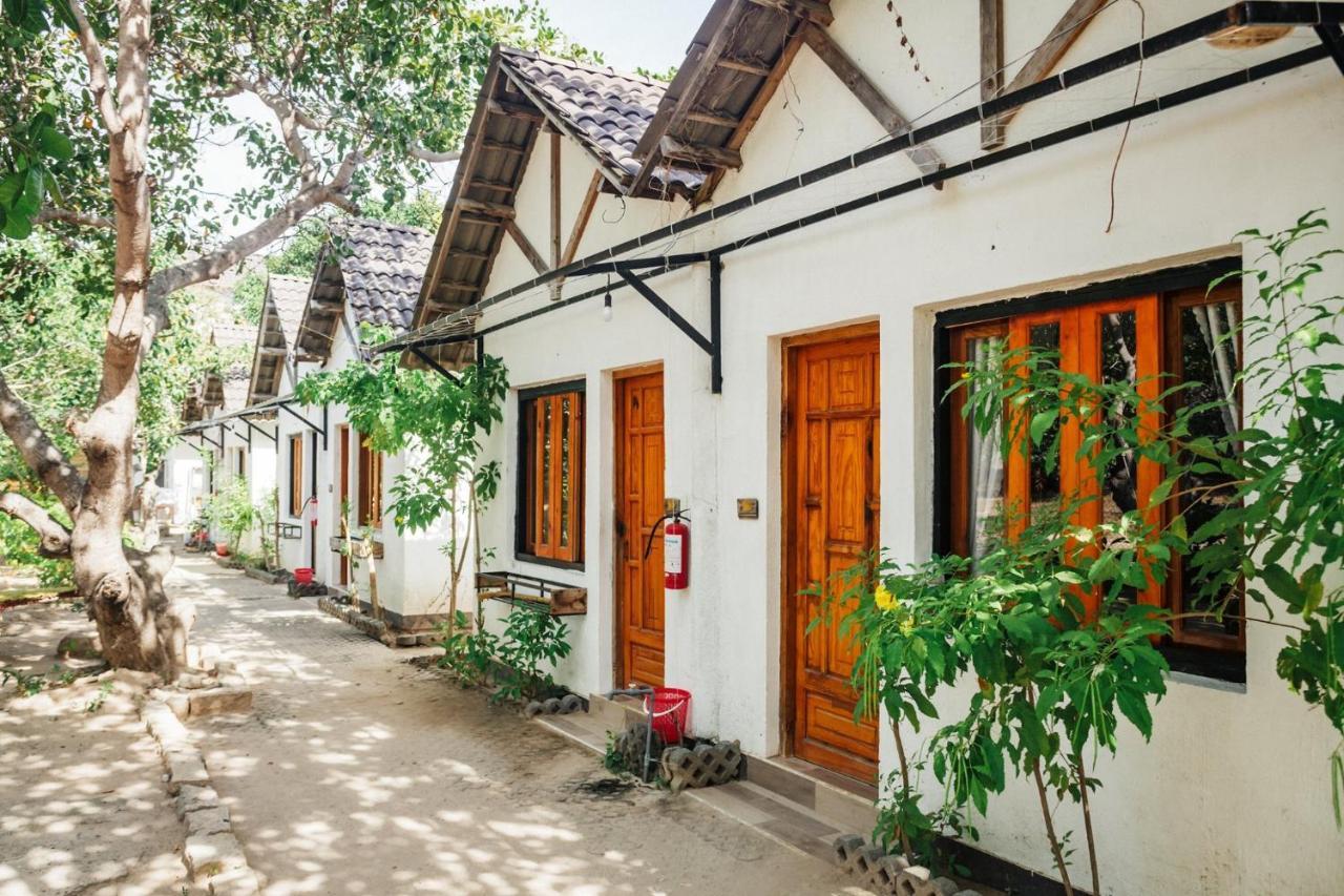 Villa Dao Hoa Vang Cam Ranh - Venuestay מראה חיצוני תמונה
