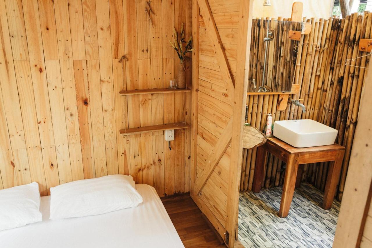 Villa Dao Hoa Vang Cam Ranh - Venuestay מראה חיצוני תמונה