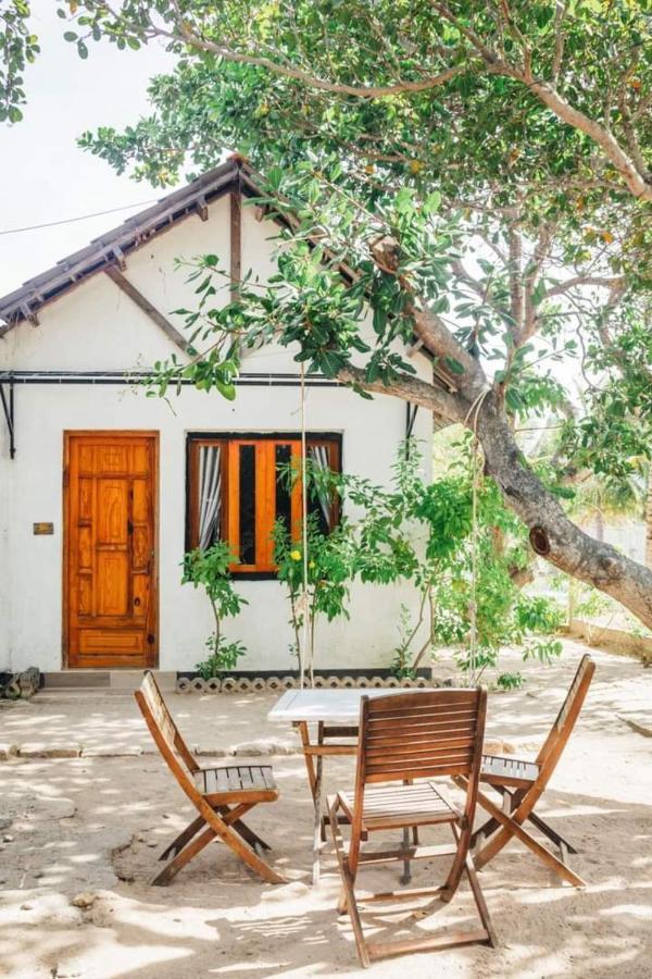 Villa Dao Hoa Vang Cam Ranh - Venuestay מראה חיצוני תמונה