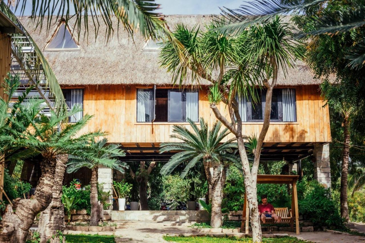 Villa Dao Hoa Vang Cam Ranh - Venuestay מראה חיצוני תמונה