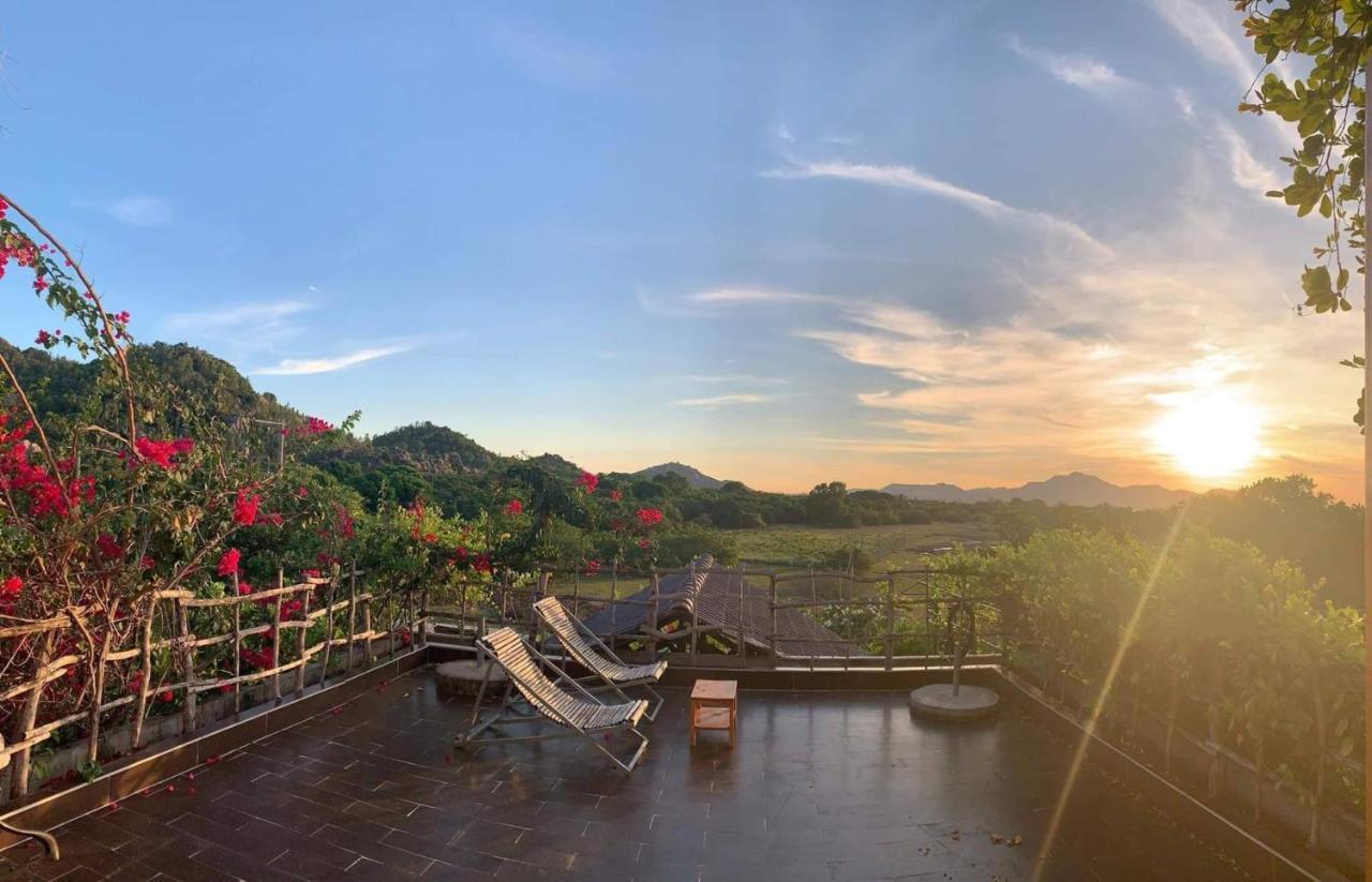 Villa Dao Hoa Vang Cam Ranh - Venuestay מראה חיצוני תמונה